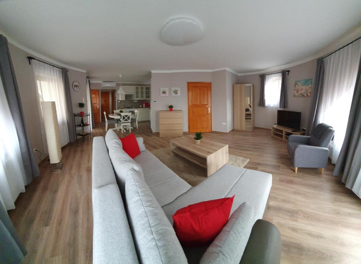 Pannonia Apartman Estergon Dış mekan fotoğraf