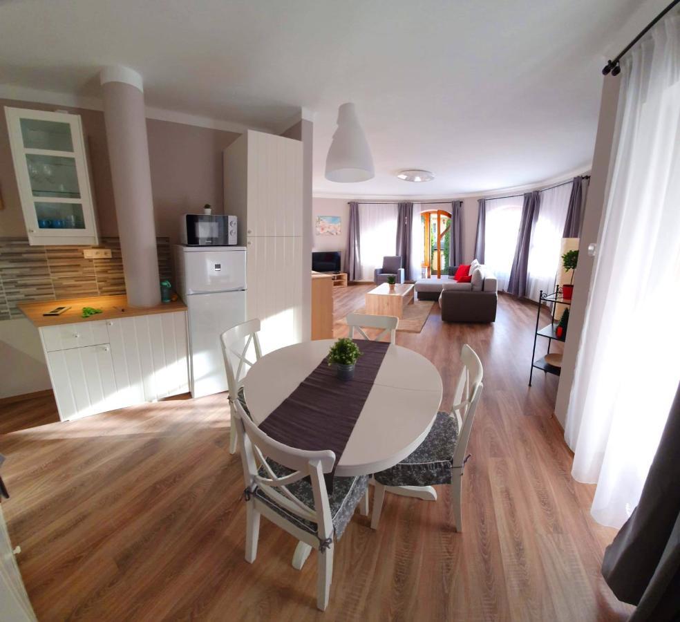 Pannonia Apartman Estergon Dış mekan fotoğraf