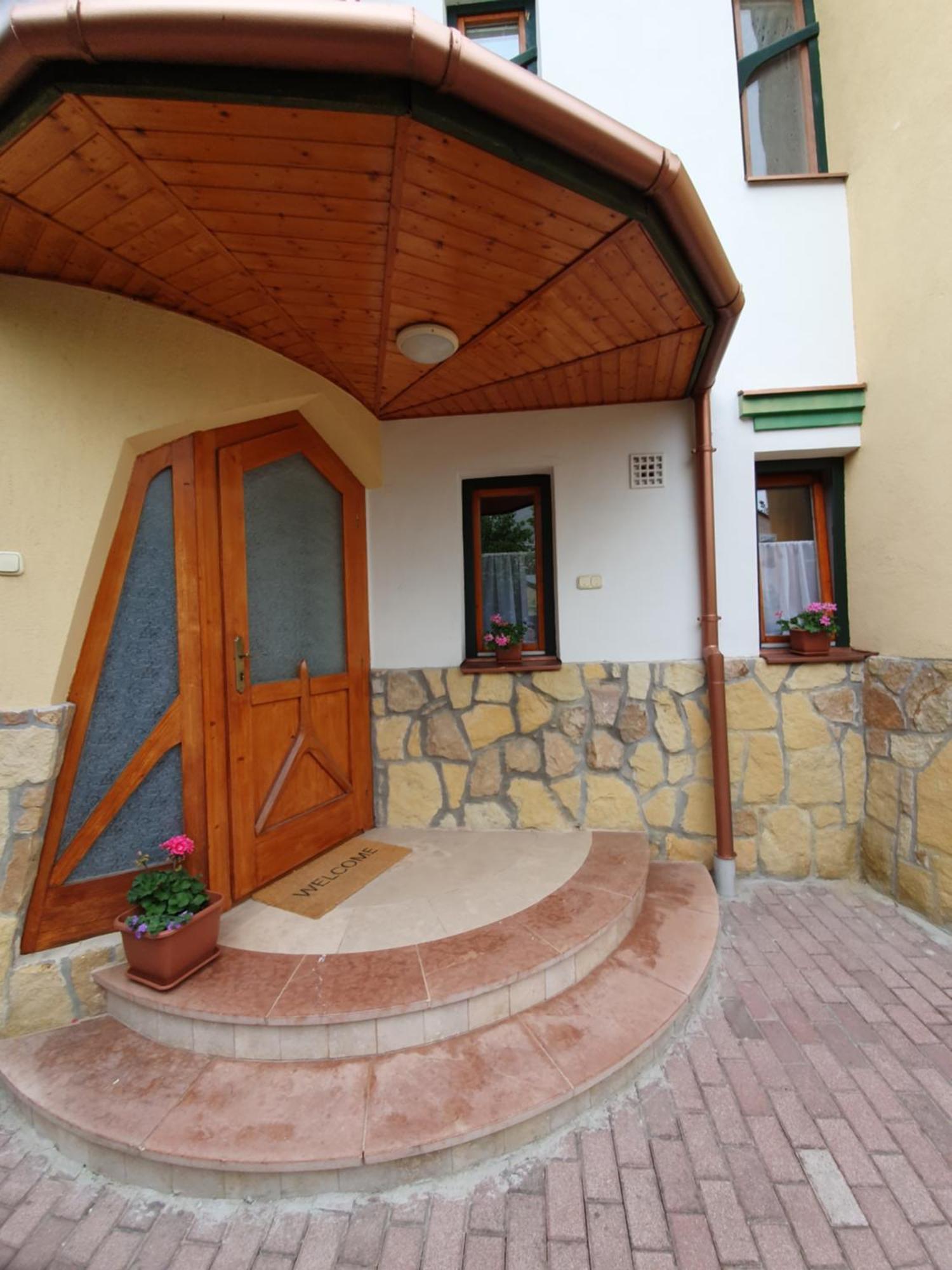 Pannonia Apartman Estergon Oda fotoğraf