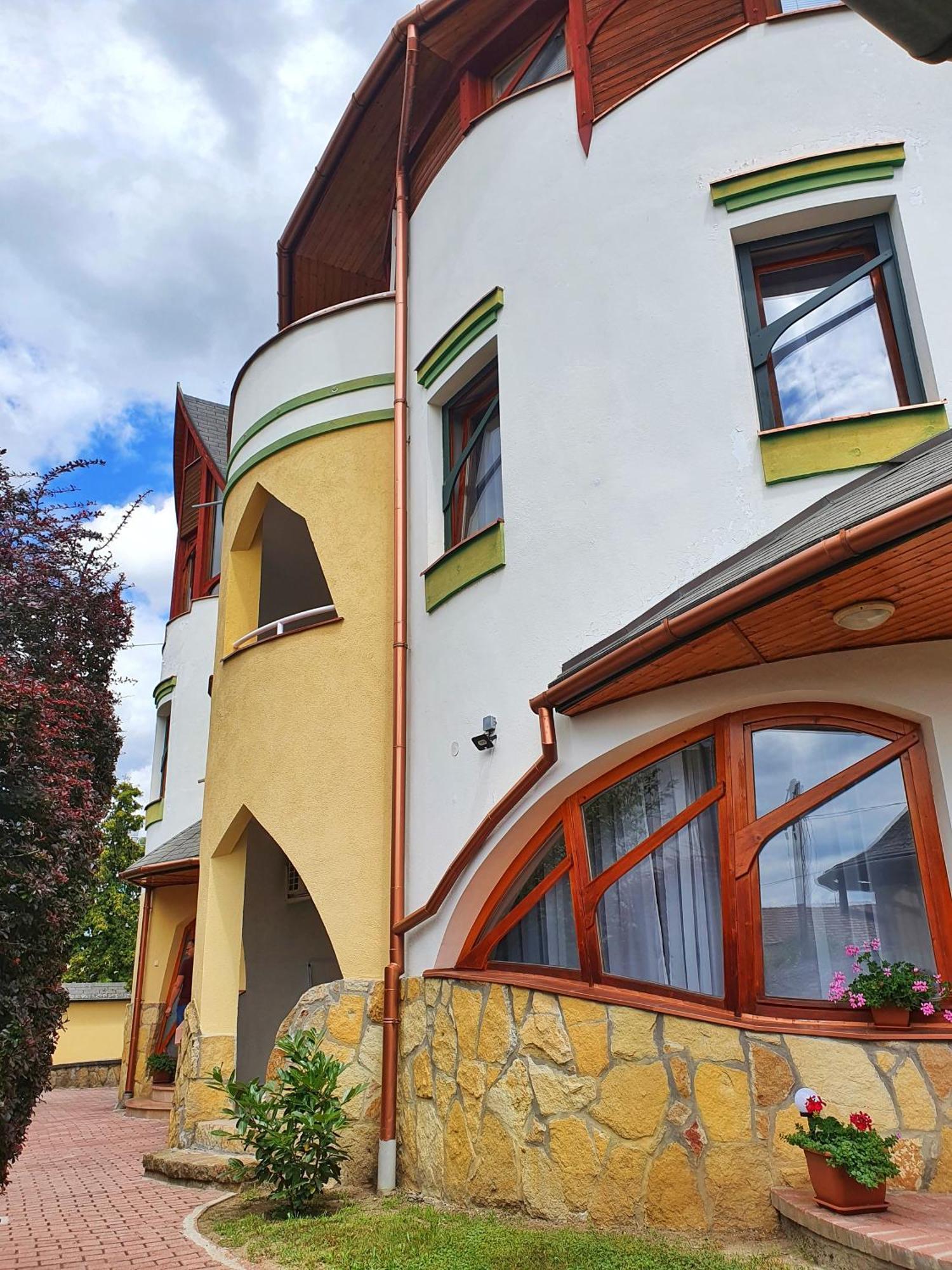 Pannonia Apartman Estergon Oda fotoğraf